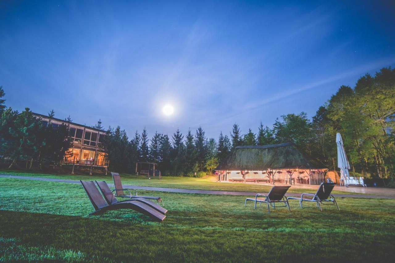 Dom Wypoczynkowy "Pod Strzecha" W Giewartowie Esterno foto